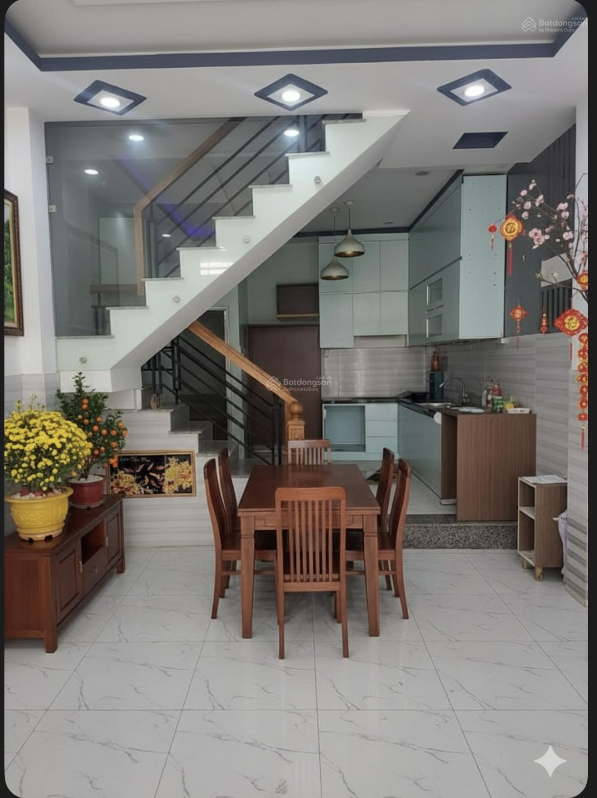 GẤP BÁN TRƯỚC TẾT , NHÀ PHẠM THẾ HIỂN , QUẬN 8 , DT 37.8M2 , SHR , GIÁ 3.6 TỶ.