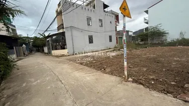 Bán nhanh lô góc xã Vĩnh Trung DT 100,4m2 - MT 5,5m - full thổ cư - đất vuông vức, cao ráo - 1,8tỷ