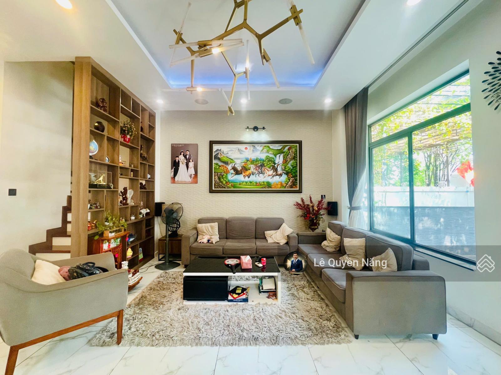 Biệt thự vip view hồ Lakeview City, giá 45 triệu đầy đủ nội thất cao cấp, vào ở ngay. LH 0911 738 ***