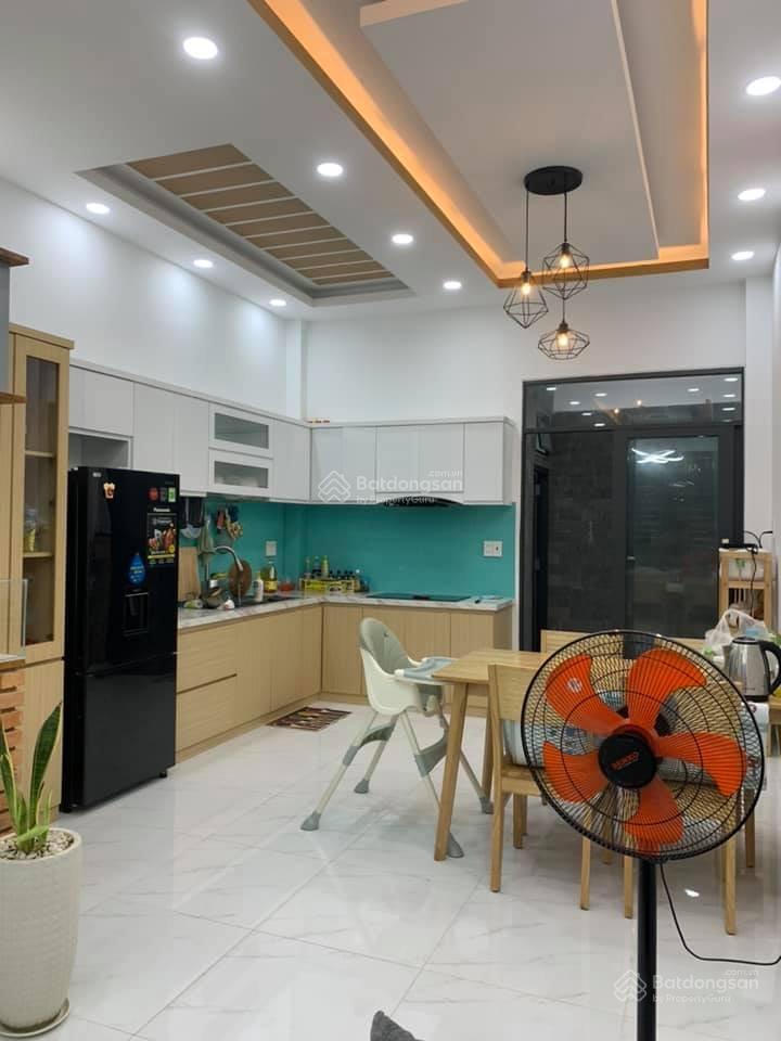 Chính chủ cần cho thuê gấp nhà Đào Tấn, DT 45m2 x 5 tầng, mặt tiền 4,5m, đủ đồ. Giá 13tr/th