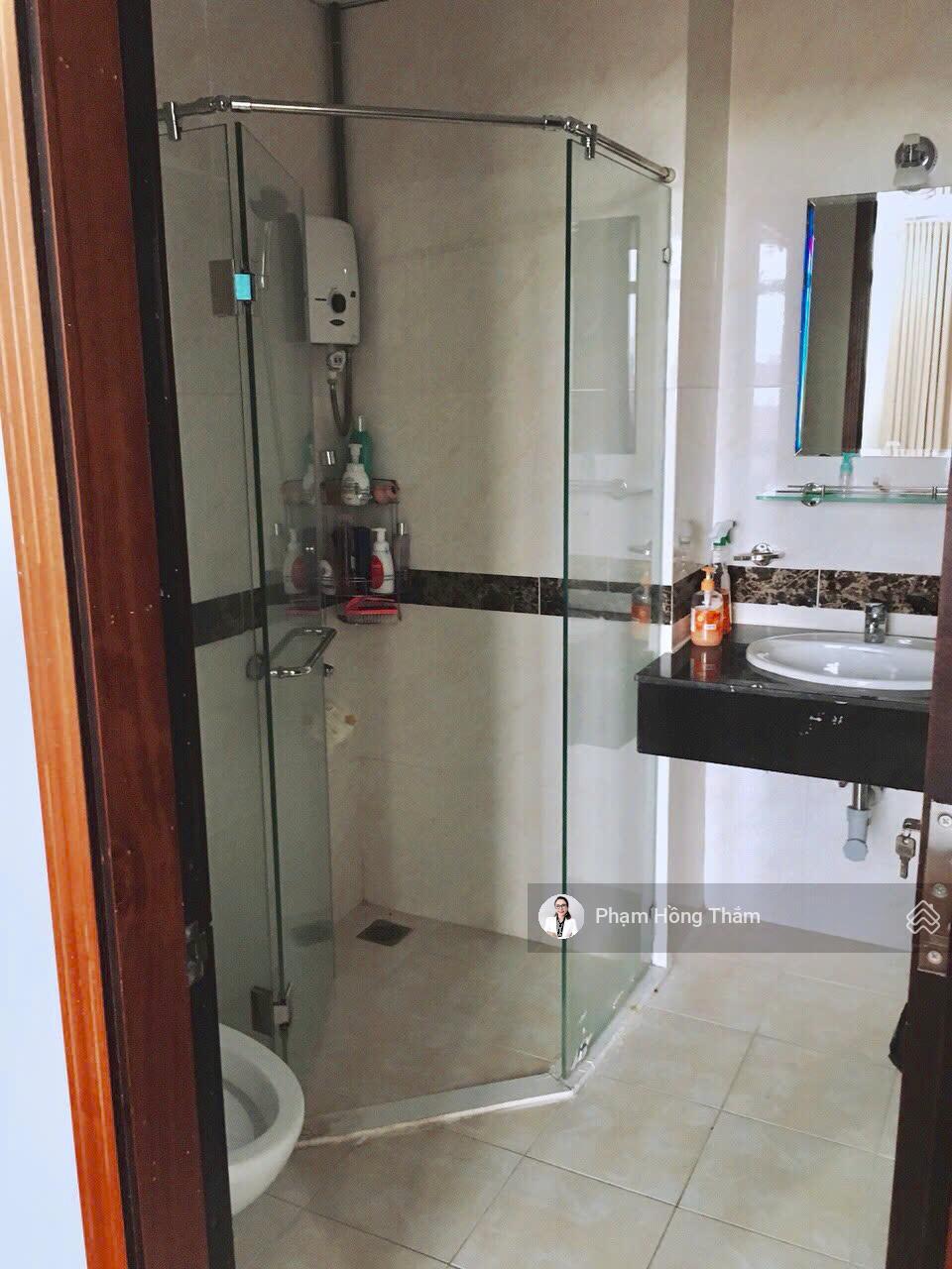 Bán căn hộ Giai Việt 82m2, 2PN, 2WC, nội thất cơ bản, có sổ hồng, giá 4.3 tỷ. LH 0933 888 *** - Thắm Bán căn hộ Giai Việt 82m2, 2PN, 2WC, nội thất cơ bản, có sổ hồng, giá 4.3 tỷ. LH 0933 888 *** - Thắm