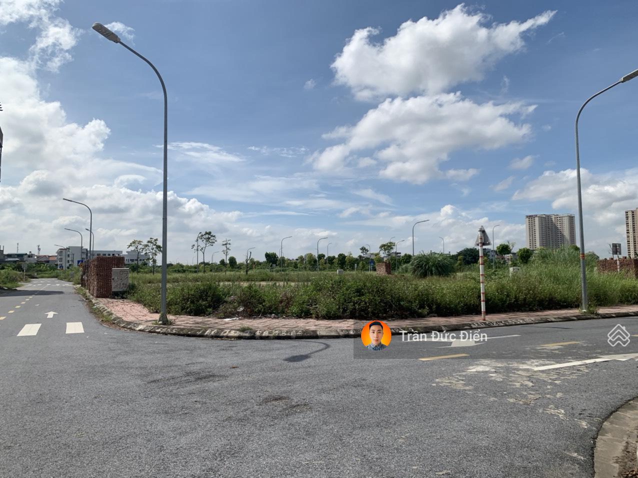 Hàng limited - Lô góc đấu giá Cự Khối 112,3m2, gần hồ Bộ Đội 30Ha, dư địa tốt đầu tư, kinh doanh