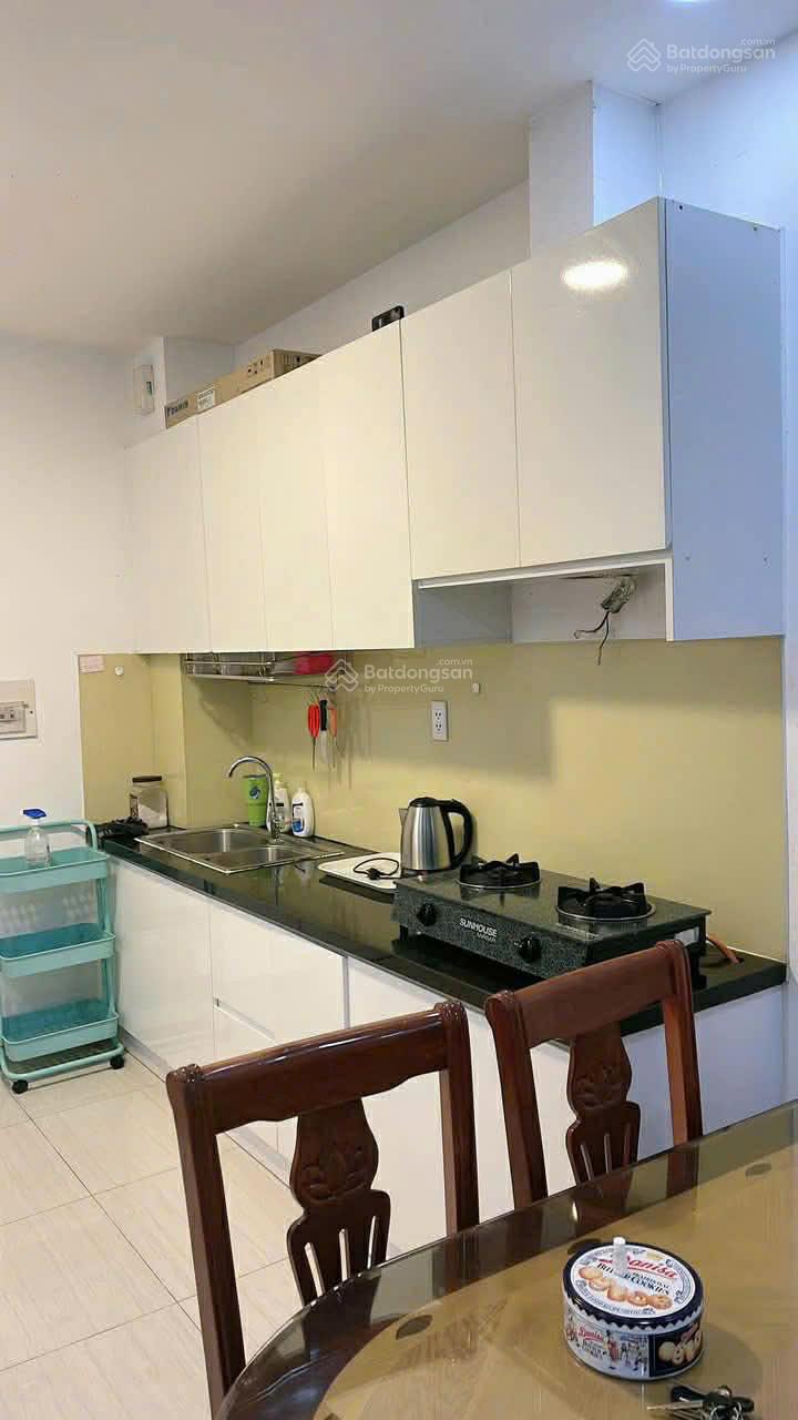 Kẹt tiền cần bán gấp căn hộ 2PN tặng full nội thất giá 3,6 tỷ có hỗ trợ vay. LH 0933 654 ***