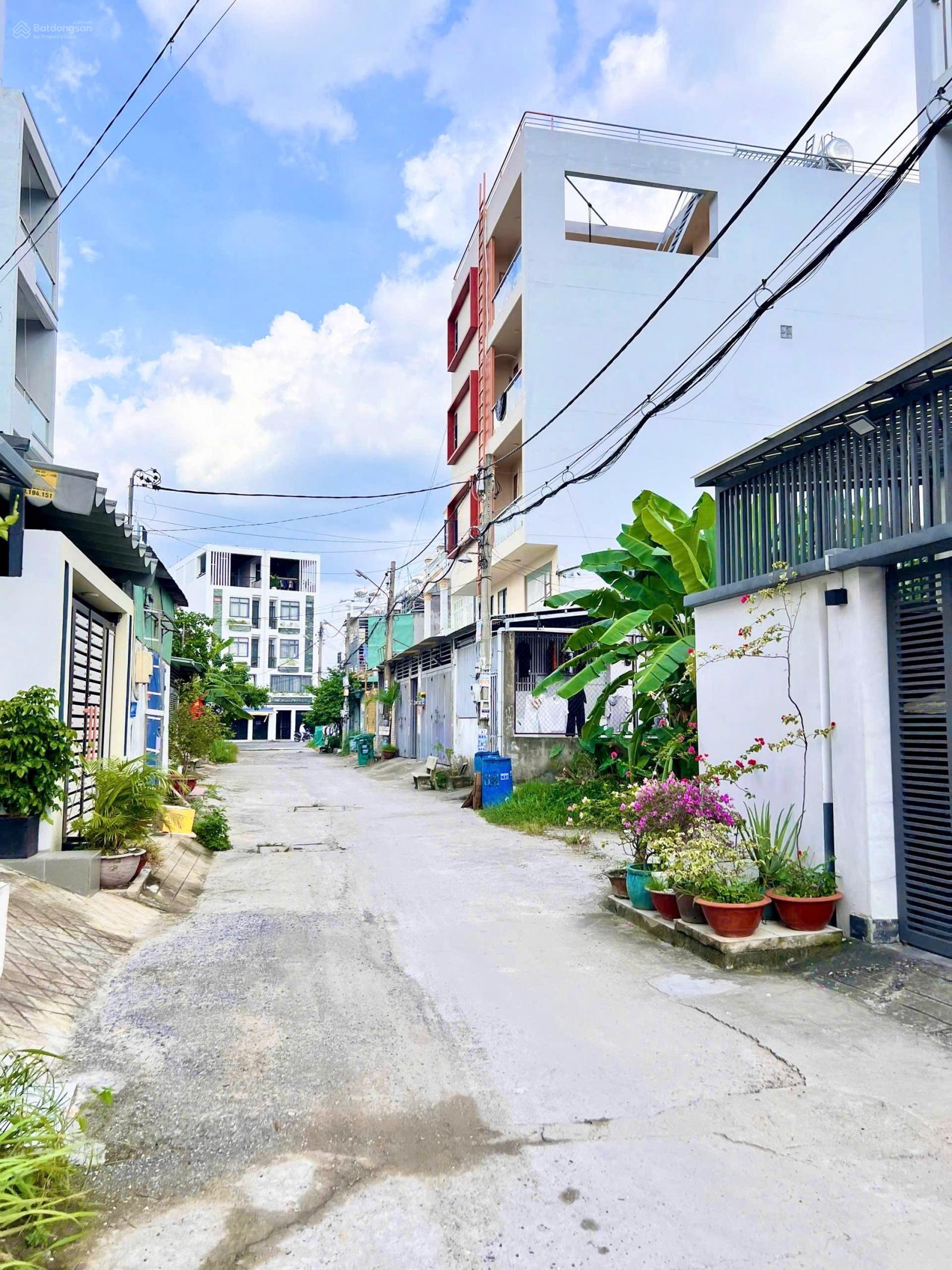 Bán lô đất đẹp cách sông Vàm Thuật 200m, dân cư đông đúc, hẻm oto