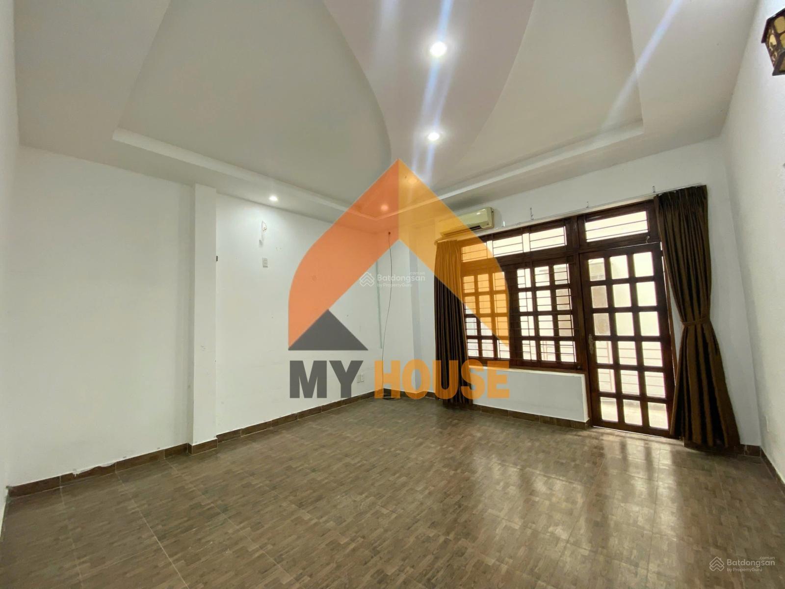 Nhà gì mà rẻ quá 20tr/4PN ngay Metro Q2