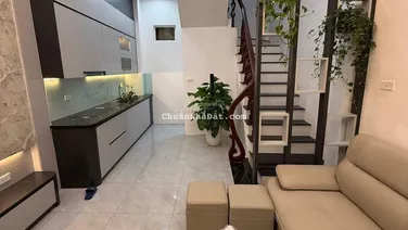 HOT! Nhà phố Thuỵ Khuê, ngõ thông ba gác, dân xây 30m2*5T tặng full NT mới xịn, khách về ở ngay