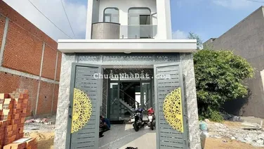 Nhà 3 lầu hoàn công full nội thất trung tâm Dĩ An (TP HCM) DT 109.2m2, gần chợ Đoàn Thị Kia