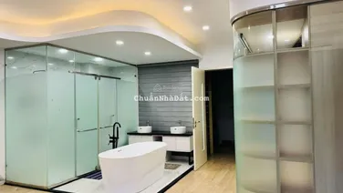 cho thuê căn liền kề Ngọc Trai giá rẻ tại vin OCP Gia Lâm. Nhà hoàn thiện có thang máy giá 25tr.