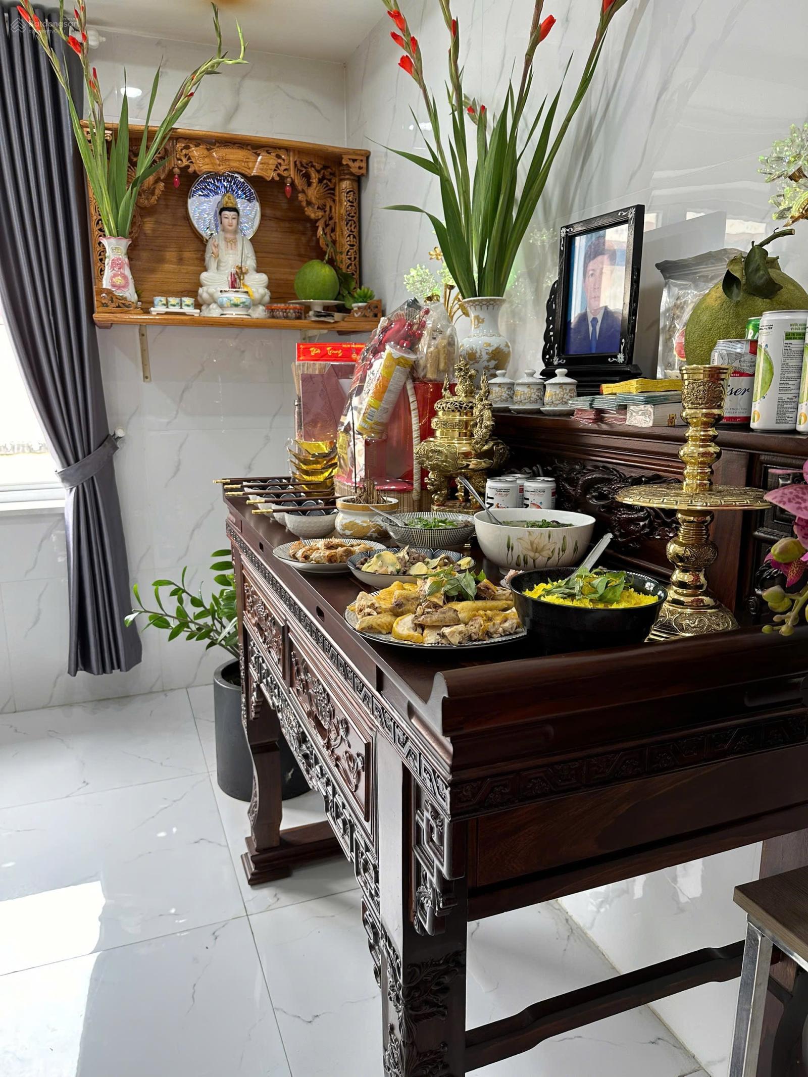 HOT! Bán nhà mặt phố Lovera Park 1 trệt 2 lầu, dt 5x16 m2. Giá 8 tỷ. HOT! Bán nhà mặt phố Lovera Park 1 trệt 2 lầu, dt 5x16 m2. Giá 8 tỷ.