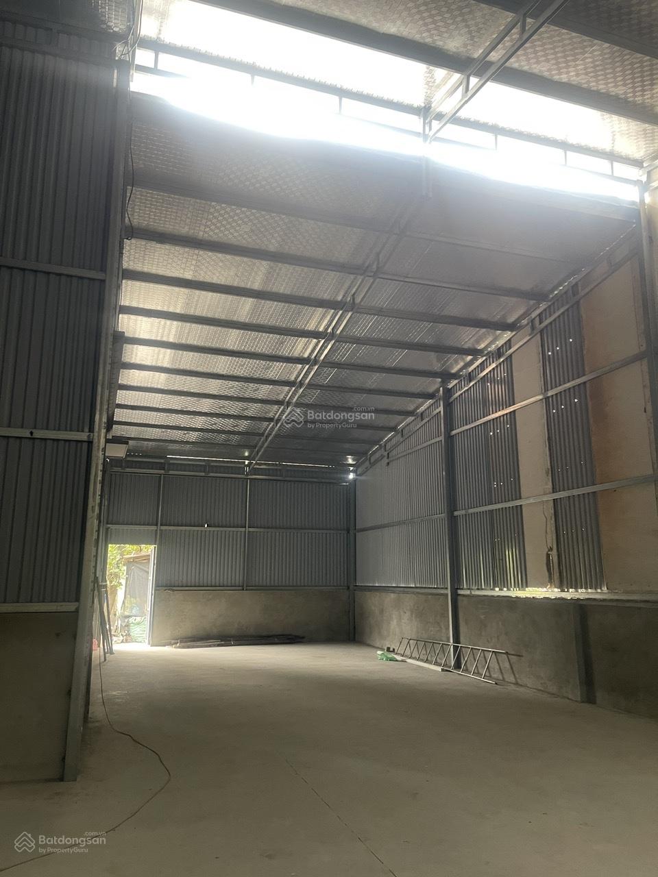 Cho thuê kho xưởng tại Xã Thiên Lộc - Đông Anh. Diện tích 240m2, trần cao 7,5m