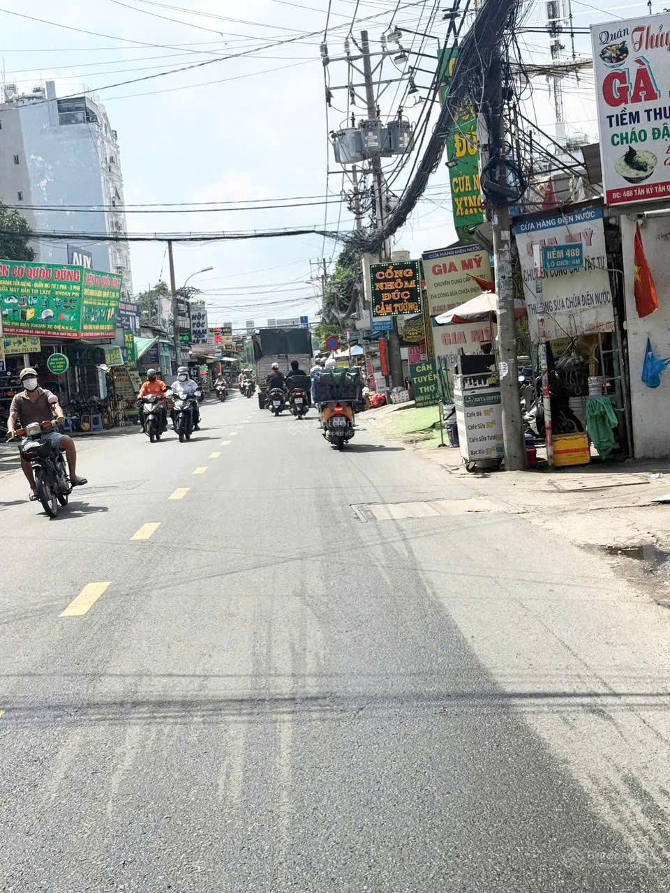 Bán nhà mặt tiền 587 Tân Kỳ Tân Quý, P. Tân Quý, Q Tân Phú (nay phường Tân Sơn Nhì)