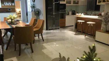 Gấp. Chủ thiện chí gửi bán gấp căn hộ 3PN - 120m2 CC Green Valley nhà đẹp, giá giảm còn 10,5 tỷ