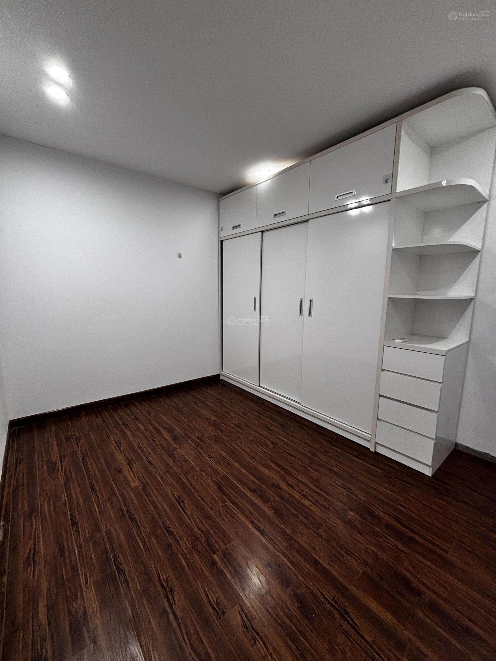 Tôi cần cho thuê căn hộ Lavender 2pn2vs, căn góc, thoáng sáng, 176 Định Công, giá 11 triệu/th Tôi cần cho thuê căn hộ Lavender 2pn2vs, căn góc, thoáng sáng, 176 Định Công, giá 11 triệu/th