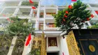 Anh Thành kẹt tiền bán căn nhà đang ở, tặng lại nội thất gỗ gõ đỏ nhập khẩu sịn, có hầm để oto