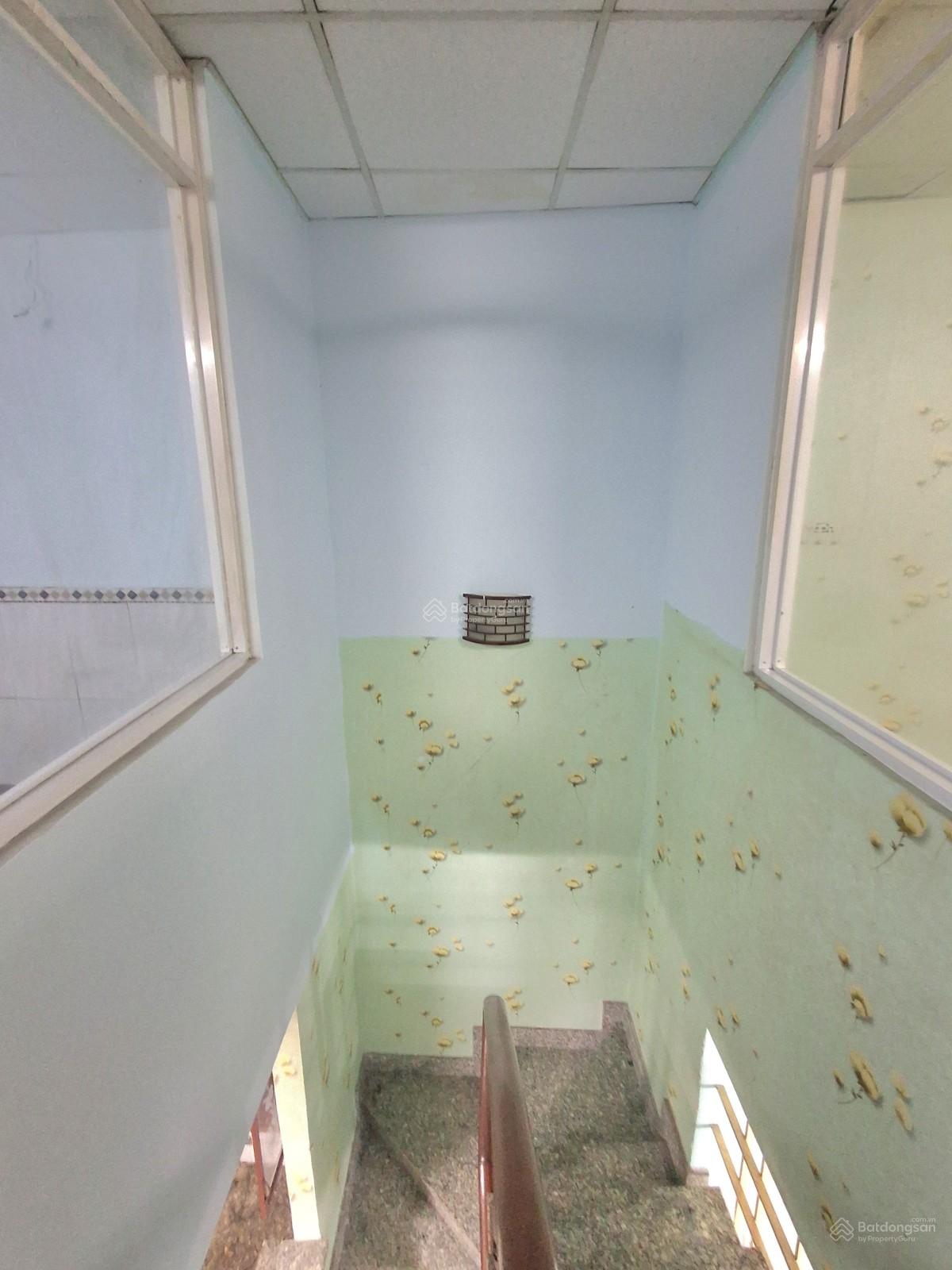 Hẻm nhựa xe hơi đỗ cửa Khu VIP Bàu Cát nhà trống giao ngay Hẻm nhựa xe hơi đỗ cửa Khu VIP Bàu Cát nhà trống giao ngay