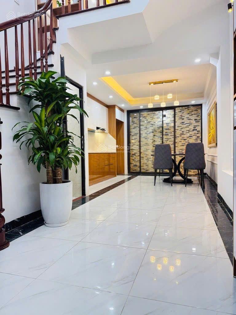 Nhà đẹp Khương Đình - Vị trí VIP trung tâm Thanh Xuân - Ô tô đỗ cổng - Xung quanh nhiều tiện ích