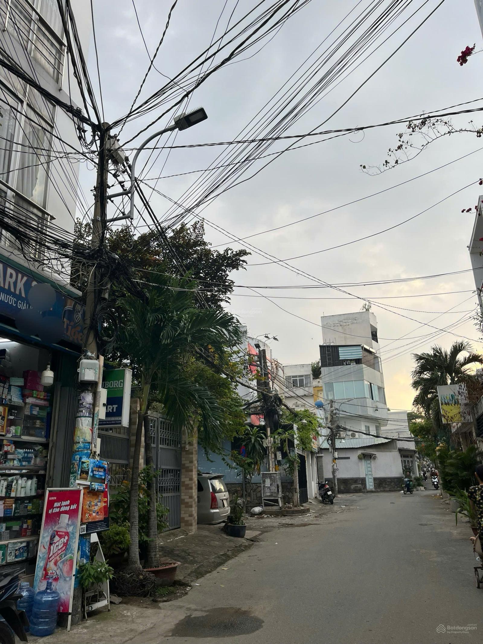 Bán nhà Bình Thạnh hẻm 1 trục 14m Phan Văn Trị giáp Phạm Văn Đồng, 4 tầng (4x20) oto ngủ nhà 12.7tỷ