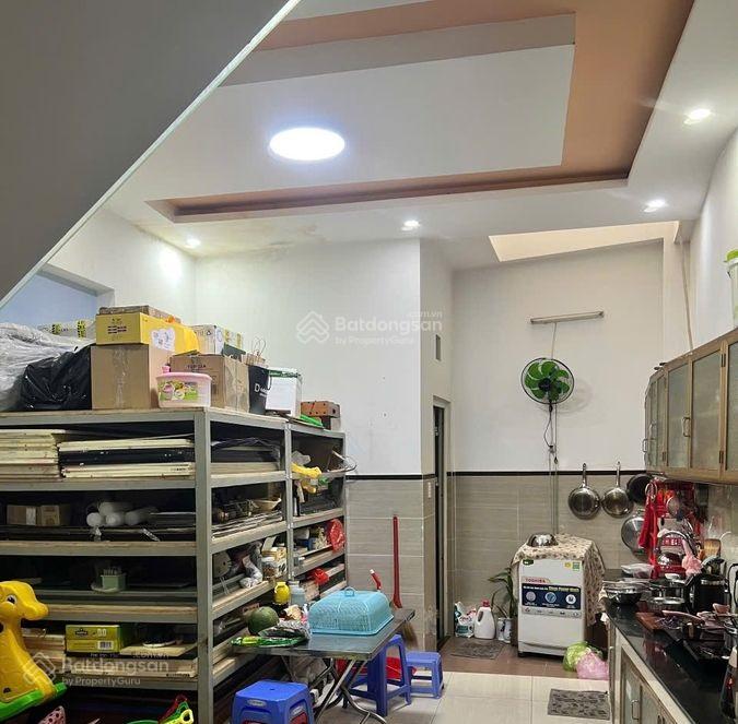 3 tầng 68m2 có 6 tỷ x Bùi Quang Là, Phường 12, Gò Vấp, TP. Hồ Chí Minh