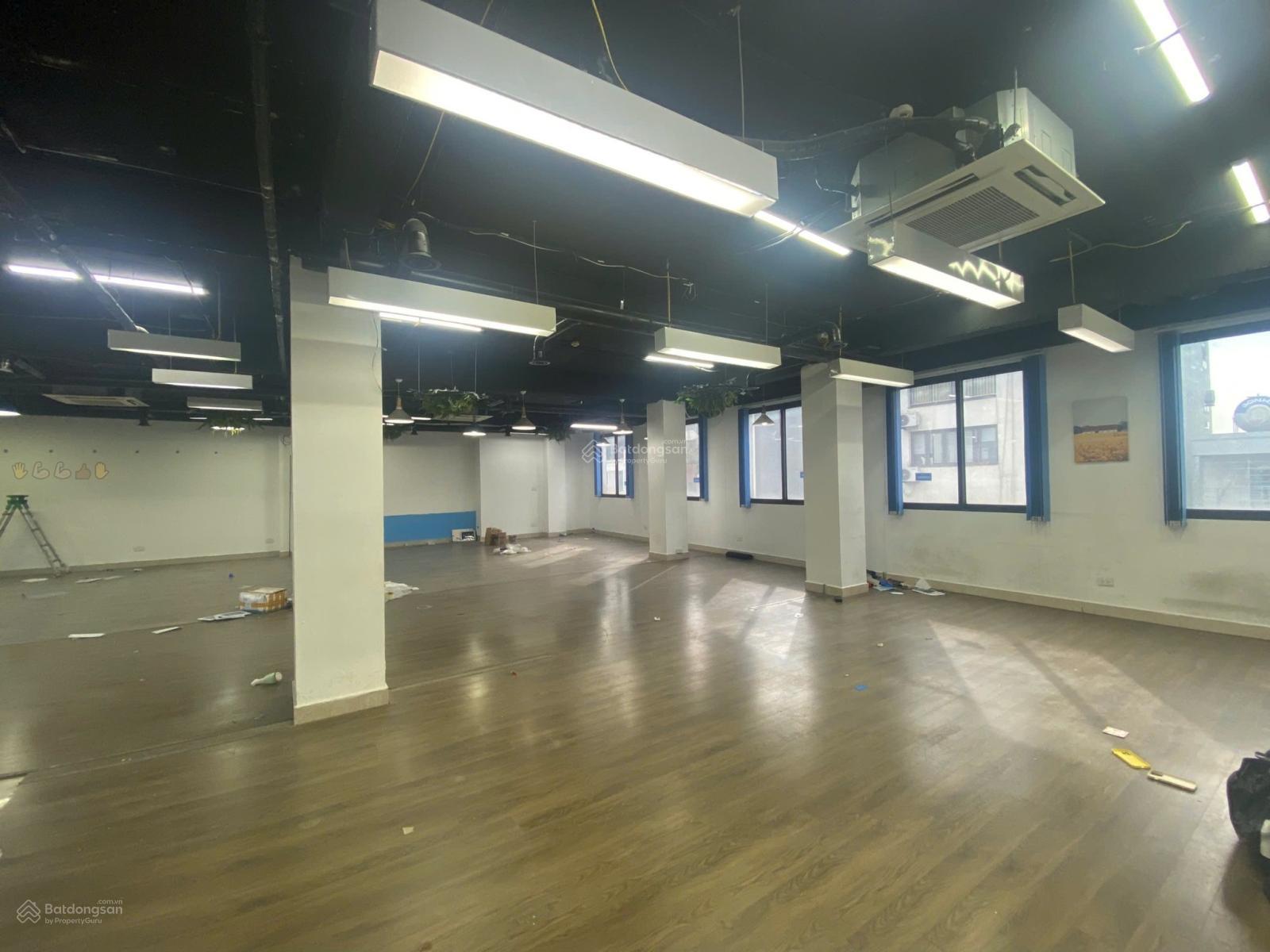 HÀNG SIÊU HOT MẶT TIỀN ĐƯỜNG PHAN XÍCH LONG, PHÚ NHUẬN. DT 130m2 - 250M2 CHỈ 47tr/ tháng HÀNG SIÊU HOT MẶT TIỀN ĐƯỜNG PHAN XÍCH LONG, PHÚ NHUẬN. DT 130m2 - 250M2 CHỈ 47tr/ tháng