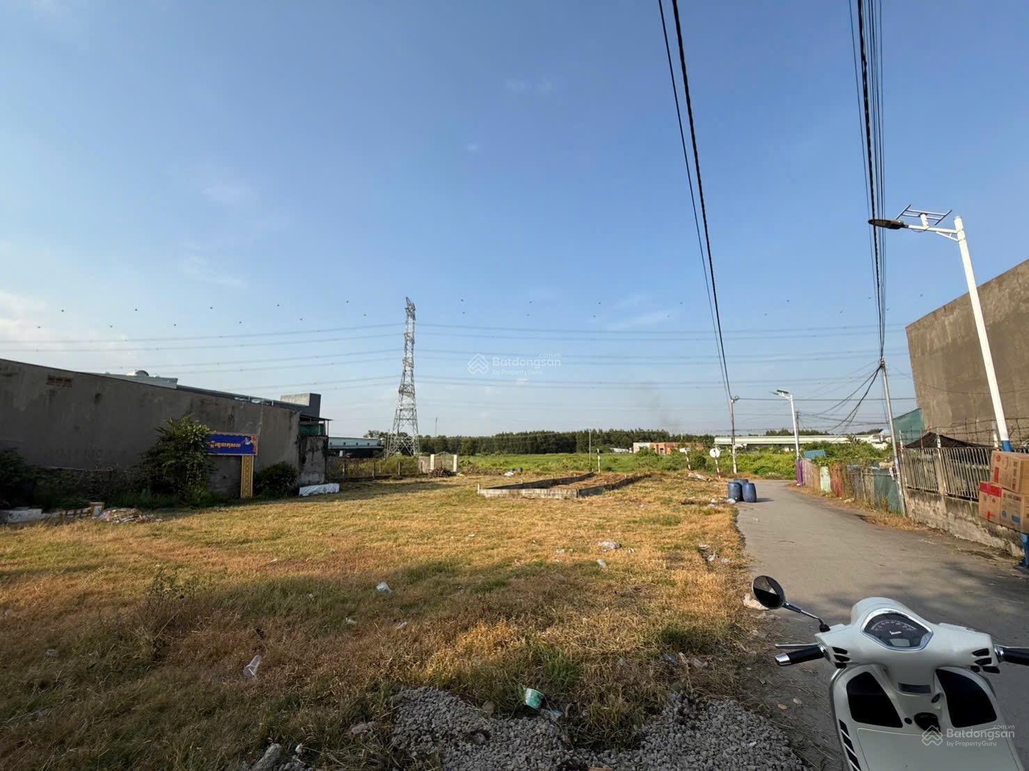 Cần tiền bán rẻ lô đất 10 x20 có thổ cư đường ô tô vào tận nơi. ngay KCN Thạnh phú -changshinh Cần tiền bán rẻ lô đất 10 x20 có thổ cư đường ô tô vào tận nơi. ngay KCN Thạnh phú -changshinh