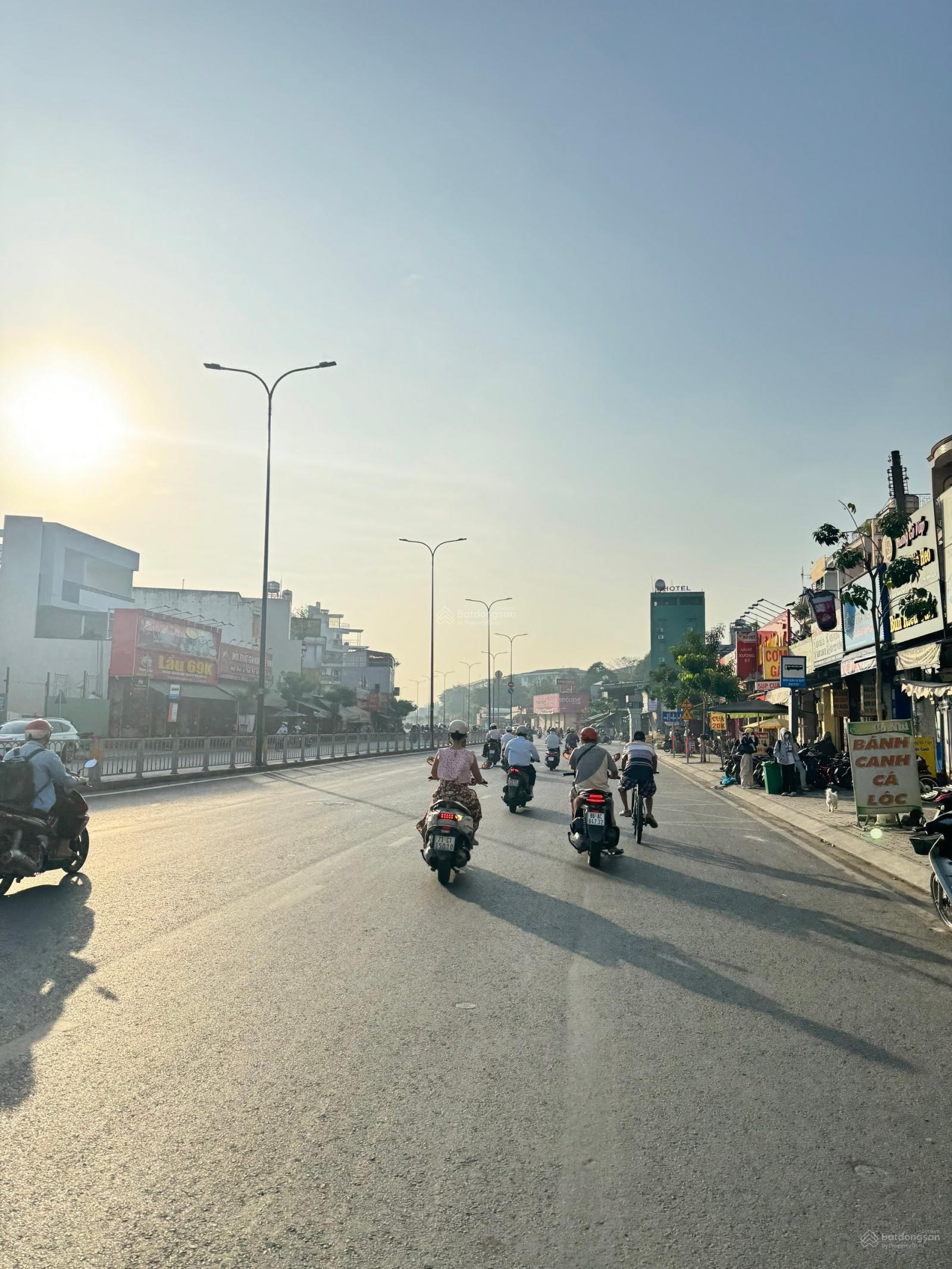 MẶT TIỀN DƯƠNG QUẢNG HÀM Q. GÒ VẤP DT 87,2M TRỆT 2 LẦU SÂN THƯỢNG GIÁ TỐT NHẤT KHU VỰC MẶT TIỀN DƯƠNG QUẢNG HÀM Q. GÒ VẤP DT 87,2M TRỆT 2 LẦU SÂN THƯỢNG GIÁ TỐT NHẤT KHU VỰC