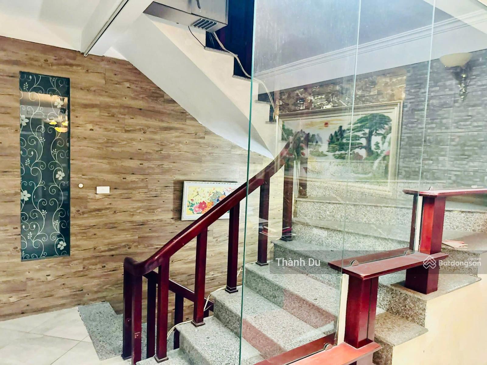 Cho thuê nhà khu 918 - Phúc Đồng Long Biên (gần sân golf LB) khu phân lô ô tô vào nhà 85m2 giá 15t Cho thuê nhà khu 918 - Phúc Đồng Long Biên (gần sân golf LB) khu phân lô ô tô vào nhà 85m2 giá 15t