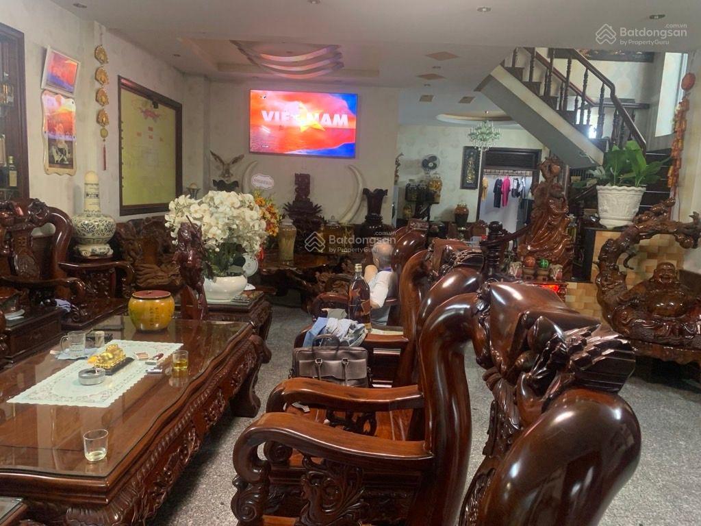 Bán Biệt Thự 3 Tầng Đẹp- Hoàn Công Đủ Kdc Trung Tâm Hành Chính Dĩ An-208.5m2(10x21)-Chỉ: 19 Tỷ TL