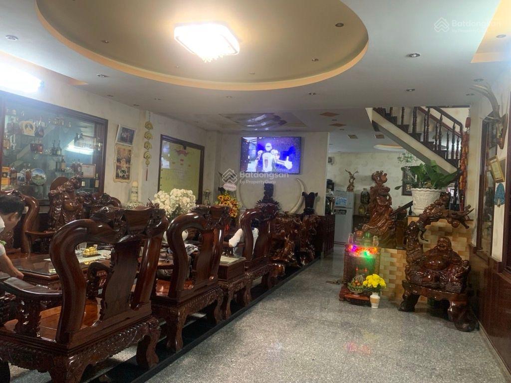 Bán Biệt Thự 3 Tầng Đẹp- Hoàn Công Đủ Kdc Trung Tâm Hành Chính Dĩ An-208.5m2(10x21)-Chỉ: 19 Tỷ TL