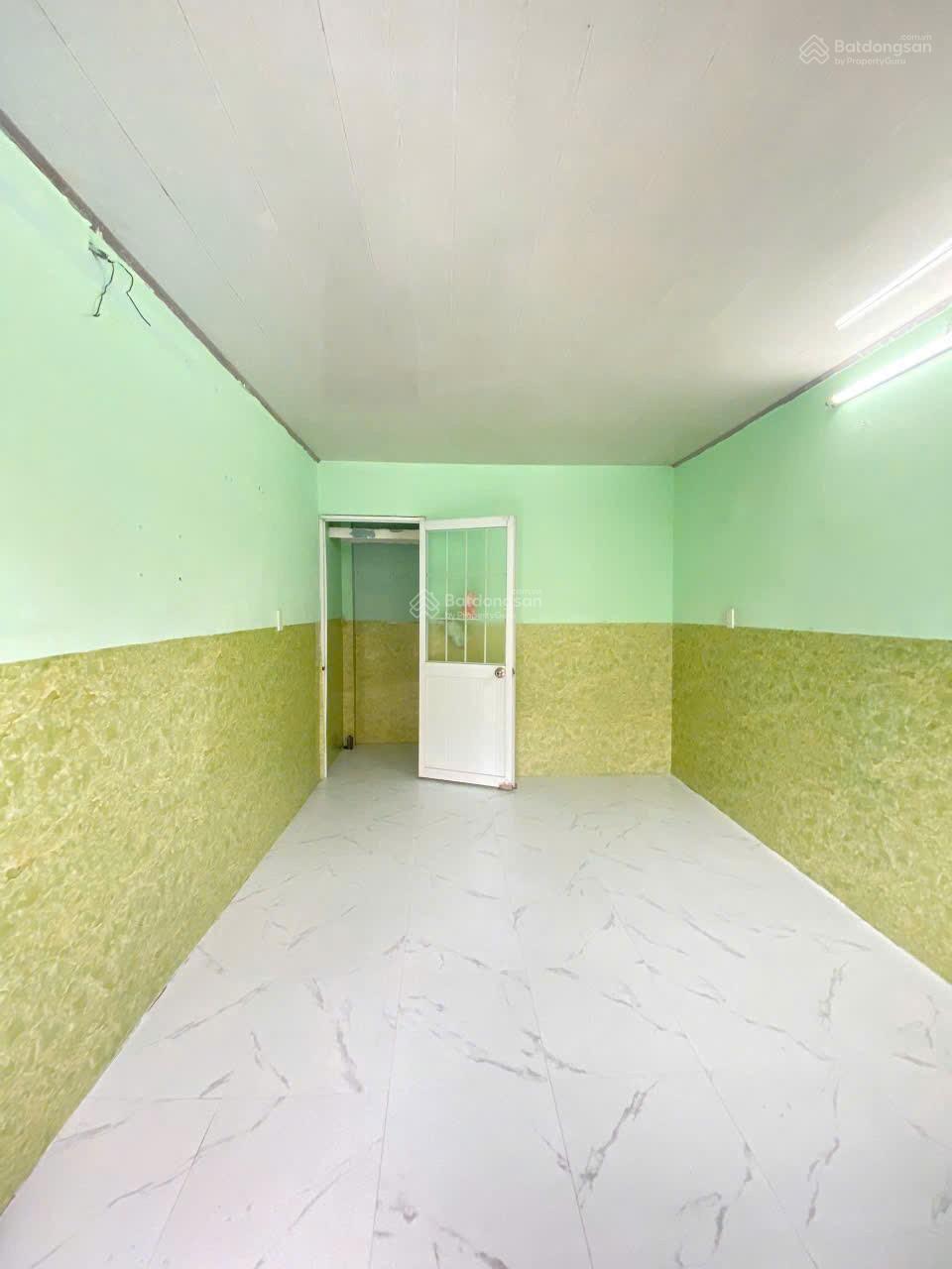 Nhà 3 tầng kinh doanh quận 11 xe hơi tới cửa giáp Q10 3,48 tỷ