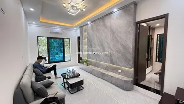 Bán TT 4PN, 2WC tại Kim Liên, Lương Định Của 4,68 tỷ, 115m2, ô tô kinh doanh chân cầu thang