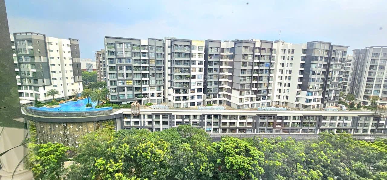 Cho thuê 2PN, 88m2, giá 21tr, full NT + ô xe hơi + giarm 25% PQL Diamond Alnata Plus Celadon City