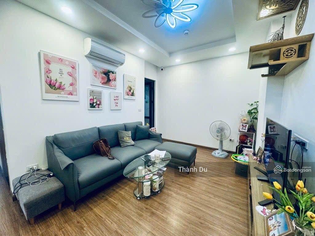 Bán căn hộ chung cư Le grand Jardin Sài Đồng 2 phòng ngủ full nội thất mới, sẵn ở ngay giá 5,99 tỷ Bán căn hộ chung cư Le grand Jardin Sài Đồng 2 phòng ngủ full nội thất mới, sẵn ở ngay giá 5,99 tỷ