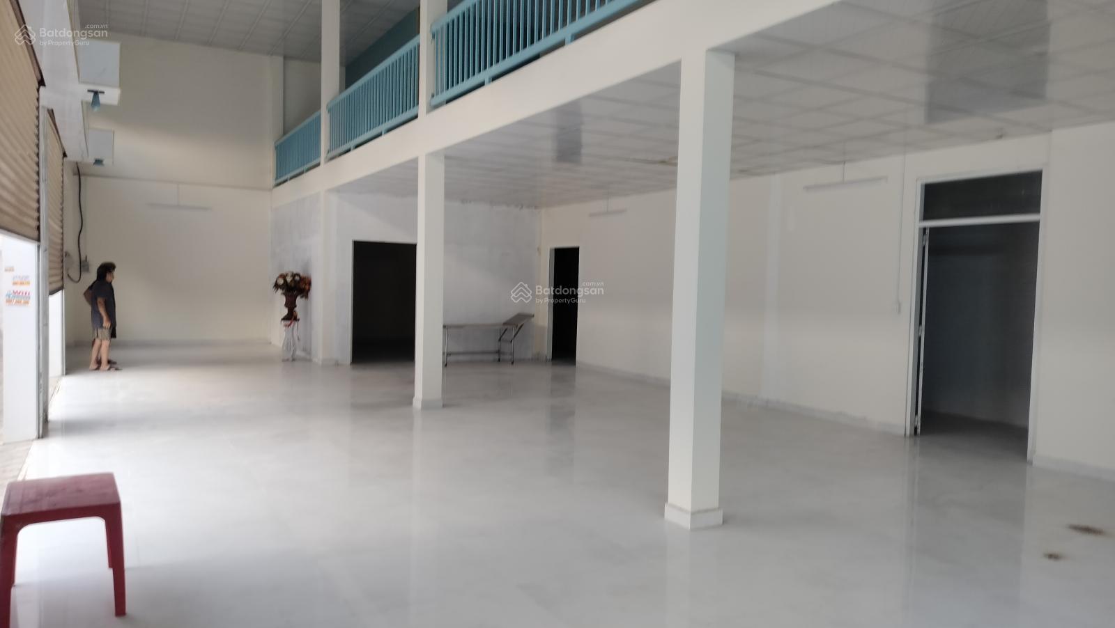 Cho thuê kho xưởng 400m2 đường Xuân Thới Thượng 14 Hóc Môn