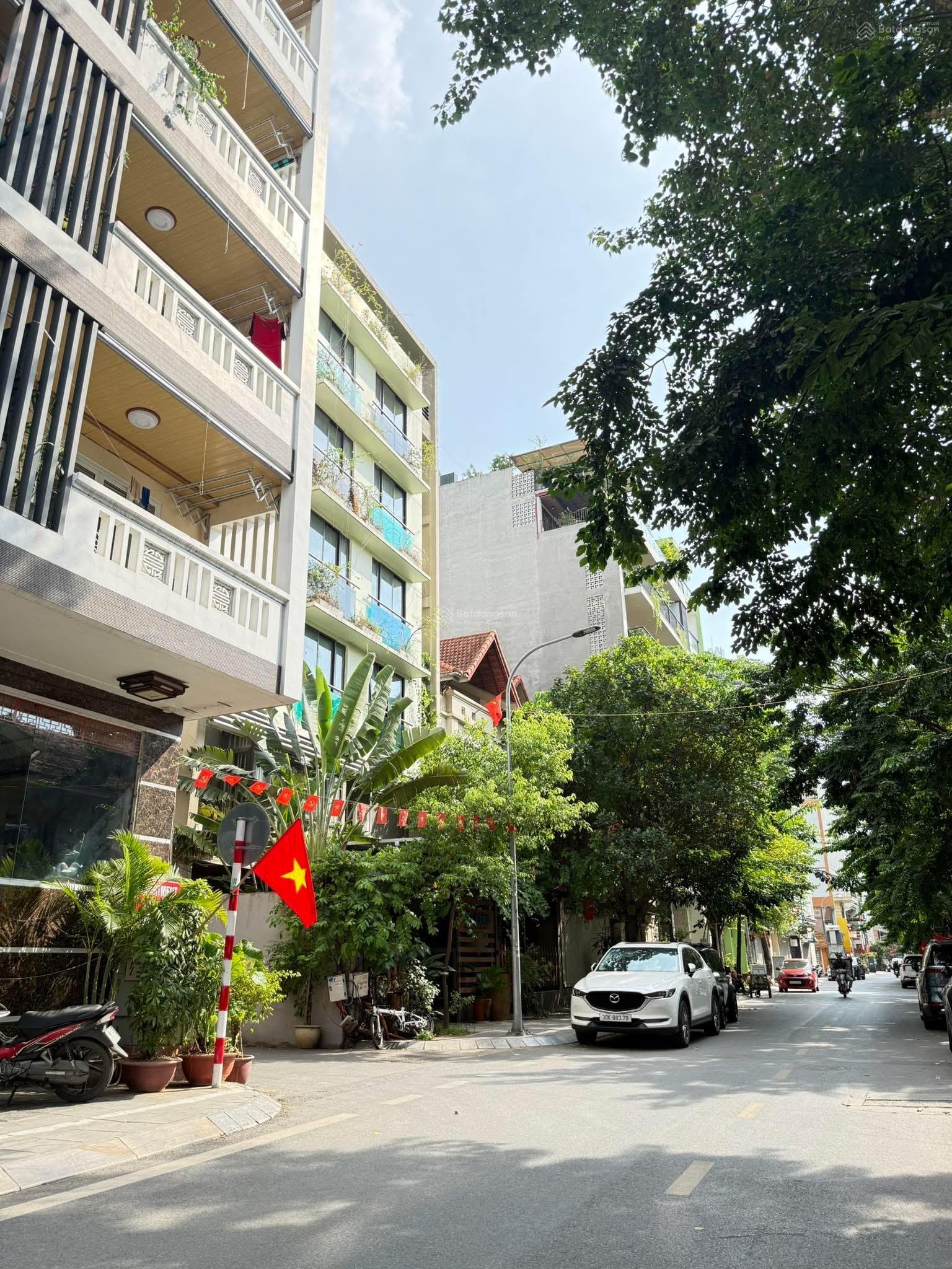 TÂY HỒ - thông Võng Thị - Lạc Long Quân TOÀ VP 8 tầng ~300m2- Mt ~16m 2 thang máy