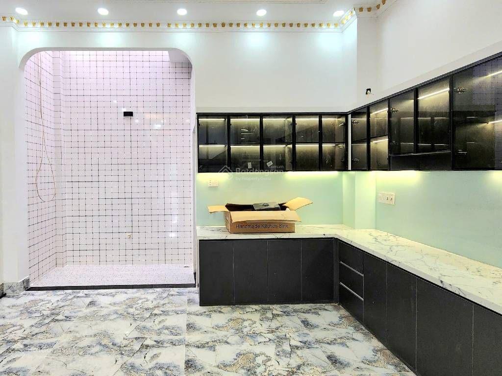 Mặt tiền đường Số 7A khu Tên Lửa - 5x19m - 4 tầng mới ken - thang máy - dọn vào ở ngay - Aeon Mall