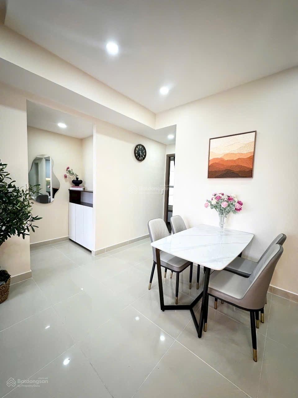 Cho Thuê Căn Hộ Rivera Park SG, 62M2, 2PN, Tầng Trung, Giá 16 Triệu. LL: 0933 722 *** Kiểm