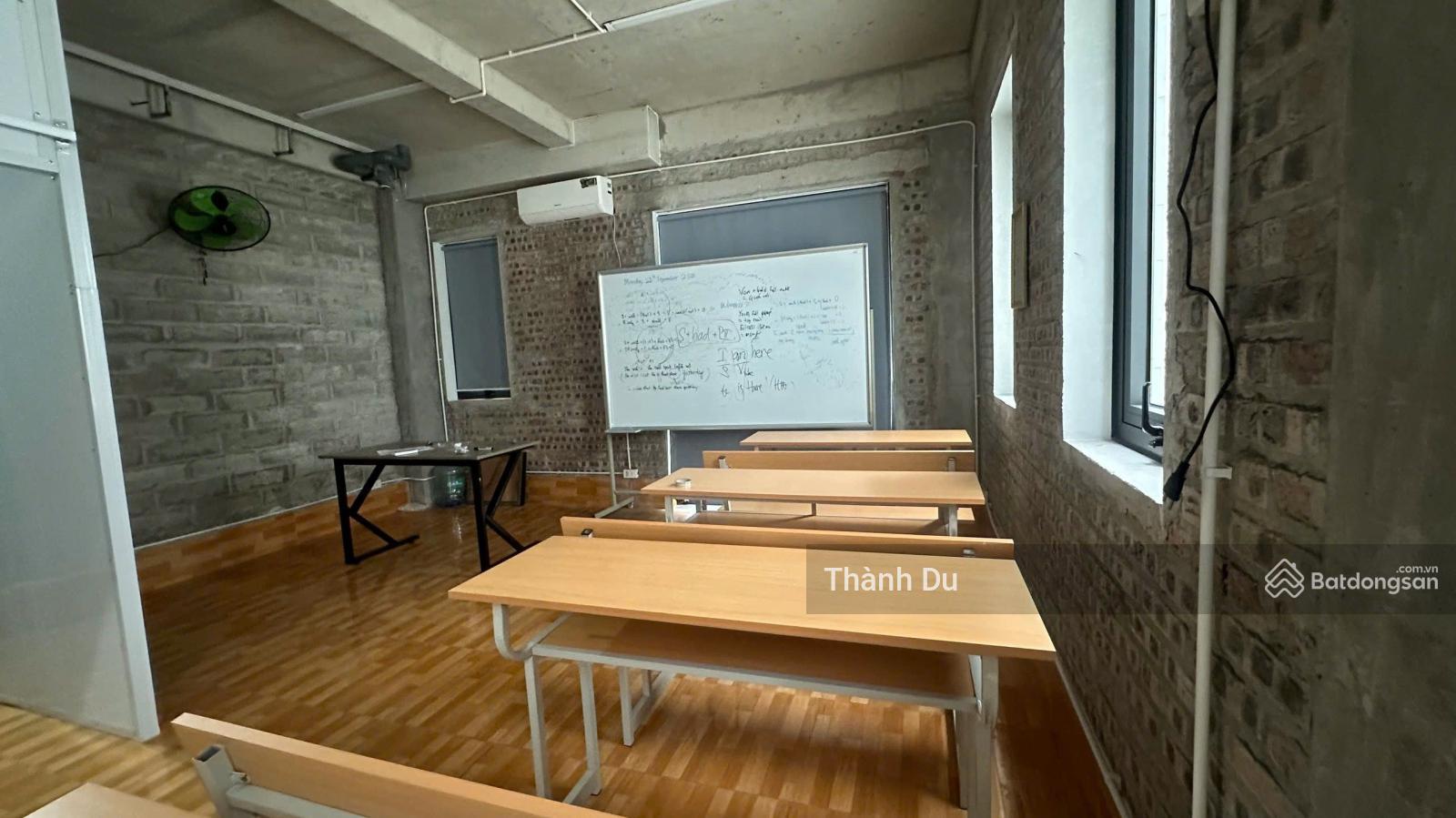 Cho thuê mặt bằng văn phòng, lớp học, khu liền kề The Diamond Point, gần trường tiểu học Sài Đồng