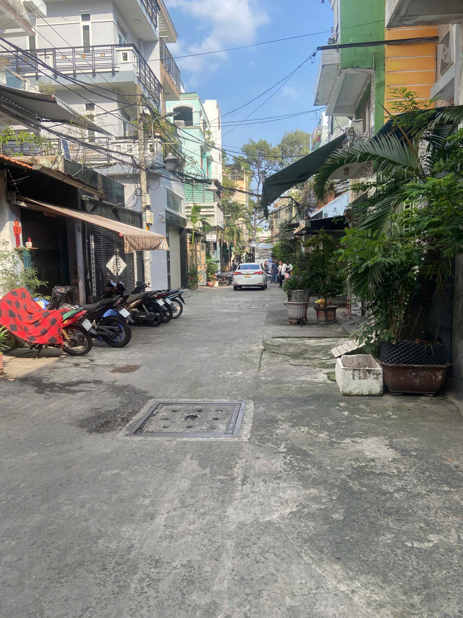 Bán nhà hẻm xe hơi 297 Vĩnh Viễn. P5. Q10 DT: 3.75m x 14.7m - trệt 2 lầu ST