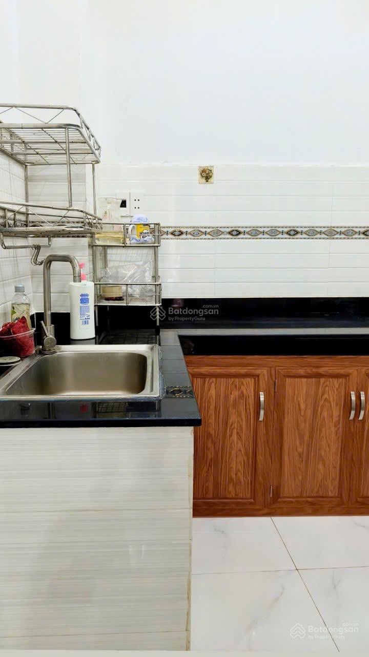 Bán nhà vi bằng hẻm 1716 đường HTP Nhà Bè, DT 3x7m. XD 1 trệt 2 lầu. TK 3PN 2WC. Giá 1tỷ239 bớt lộc