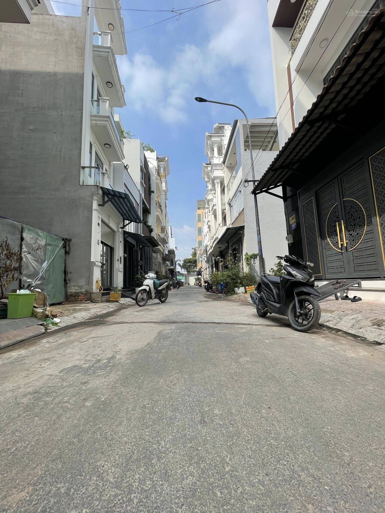 siêu phẩm 5 tầng đón tết-ngang 7,2m dài 10m-đường nhựa 8m-ngay chợ bà hom quận bình tân-hơn 5 tỷ siêu phẩm 5 tầng đón tết-ngang 7,2m dài 10m-đường nhựa 8m-ngay chợ bà hom quận bình tân-hơn 5 tỷ