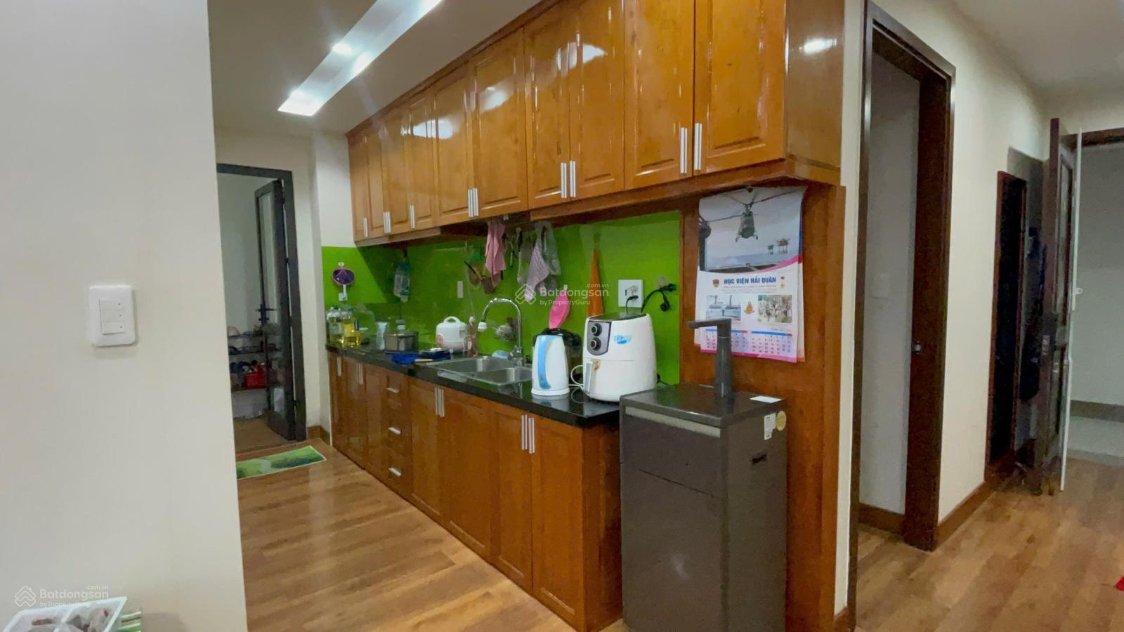 Căn 67 m2, 2 pn ,2 wc, lầu cao ,Bancol Đông Nam , giá tốt nhất hiện tại chỉ 3,6 tỷ ,đầy đủ nội thất