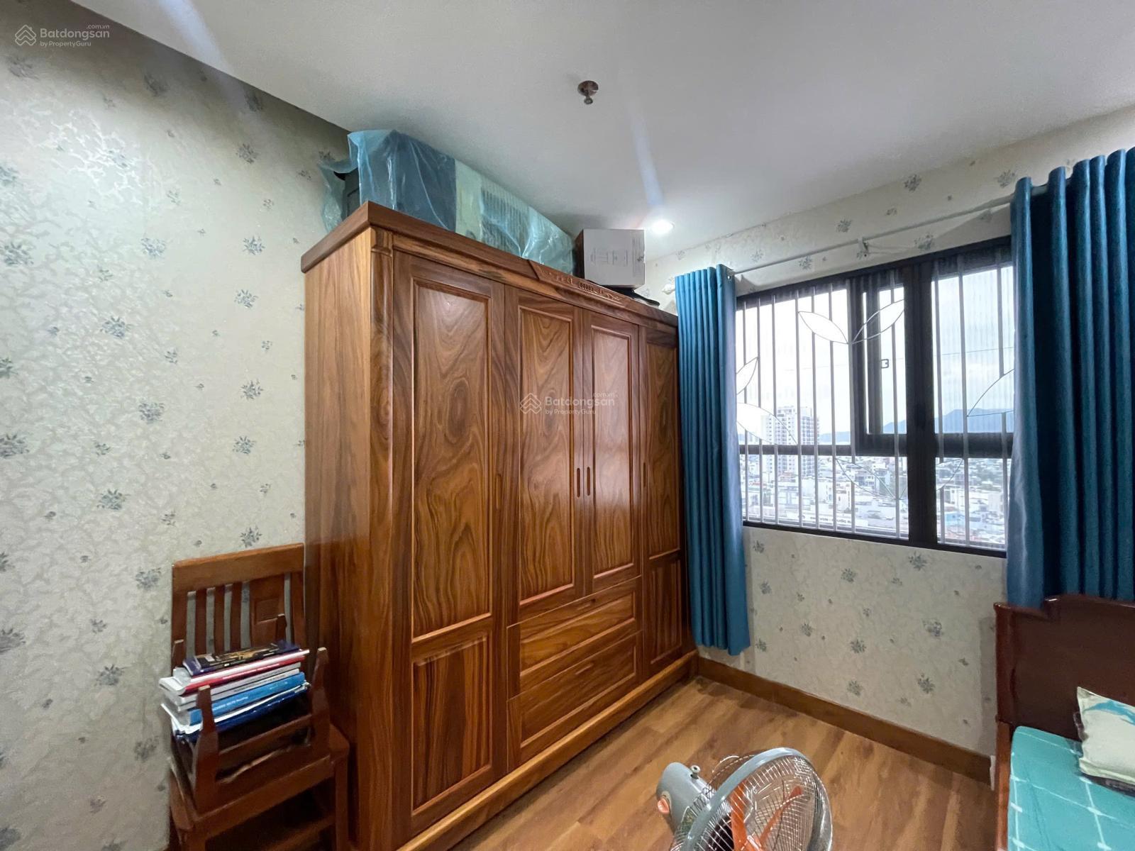 Căn 67 m2, 2 pn ,2 wc, lầu cao ,Bancol Đông Nam , giá tốt nhất hiện tại chỉ 3,6 tỷ ,đầy đủ nội thất