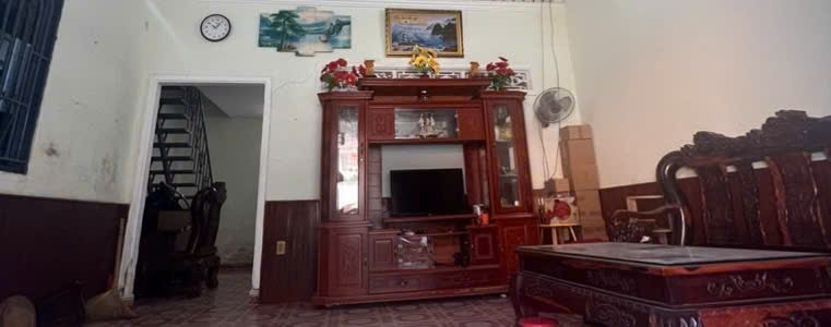 Bán nhà 1 trệt 1 lửng gần tiểu học Phú Hữu quận 9 46m2 3,5 tỷ sổ hồng bao sổ 0764 994 ***