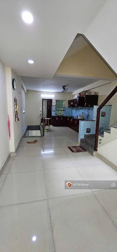 Nhà mặt tiền kinh doanh vip - ngay chợ Tân Quy - 3.6m x 15m - 3 tầng chỉ 5 tỷ 8