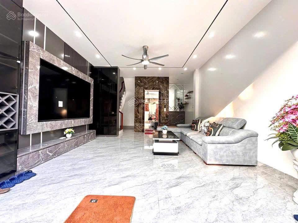 Nhà ô tô tránh, kinh doanh tốt 40m trung tâm Di Trạch nhỉnh 10 tỷ