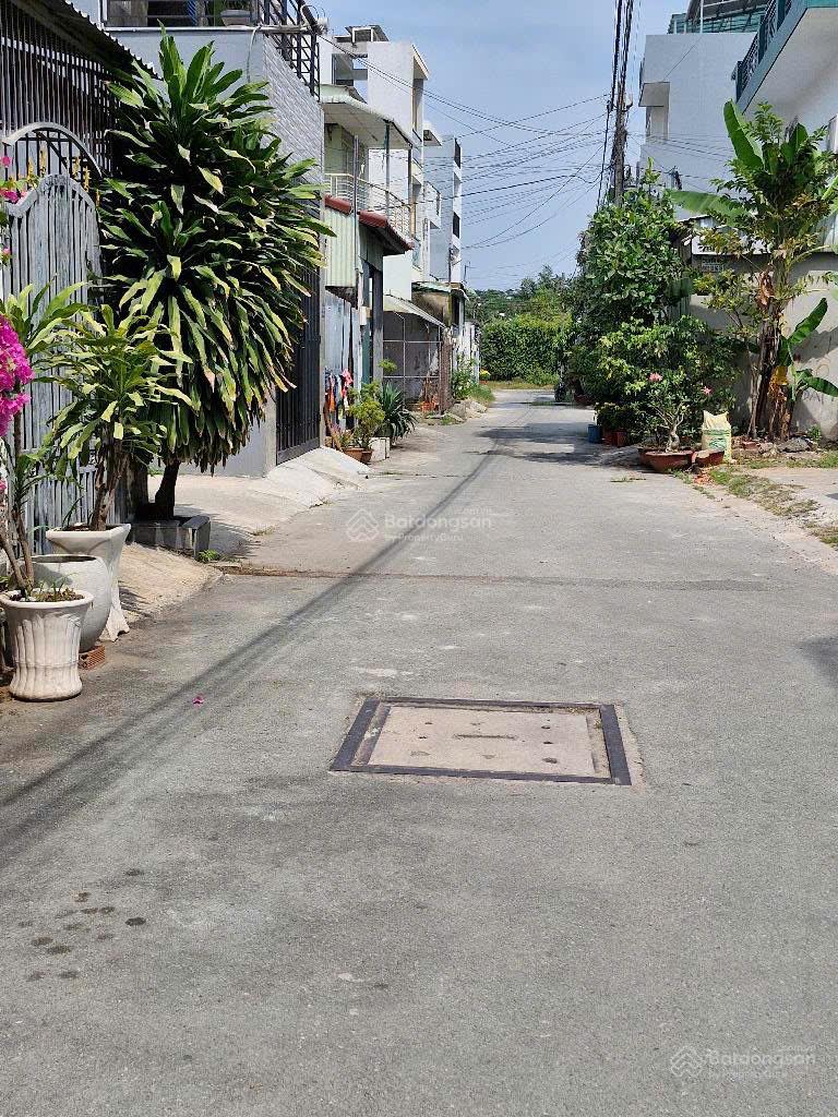 BÁN ĐẤT HẺM XE HƠI THÔNG P PHÚ HỮU QUẬN 9 70M2 4X17M NỞ HÂU SỔ HỒNG RIÊNG 0764 994 ***