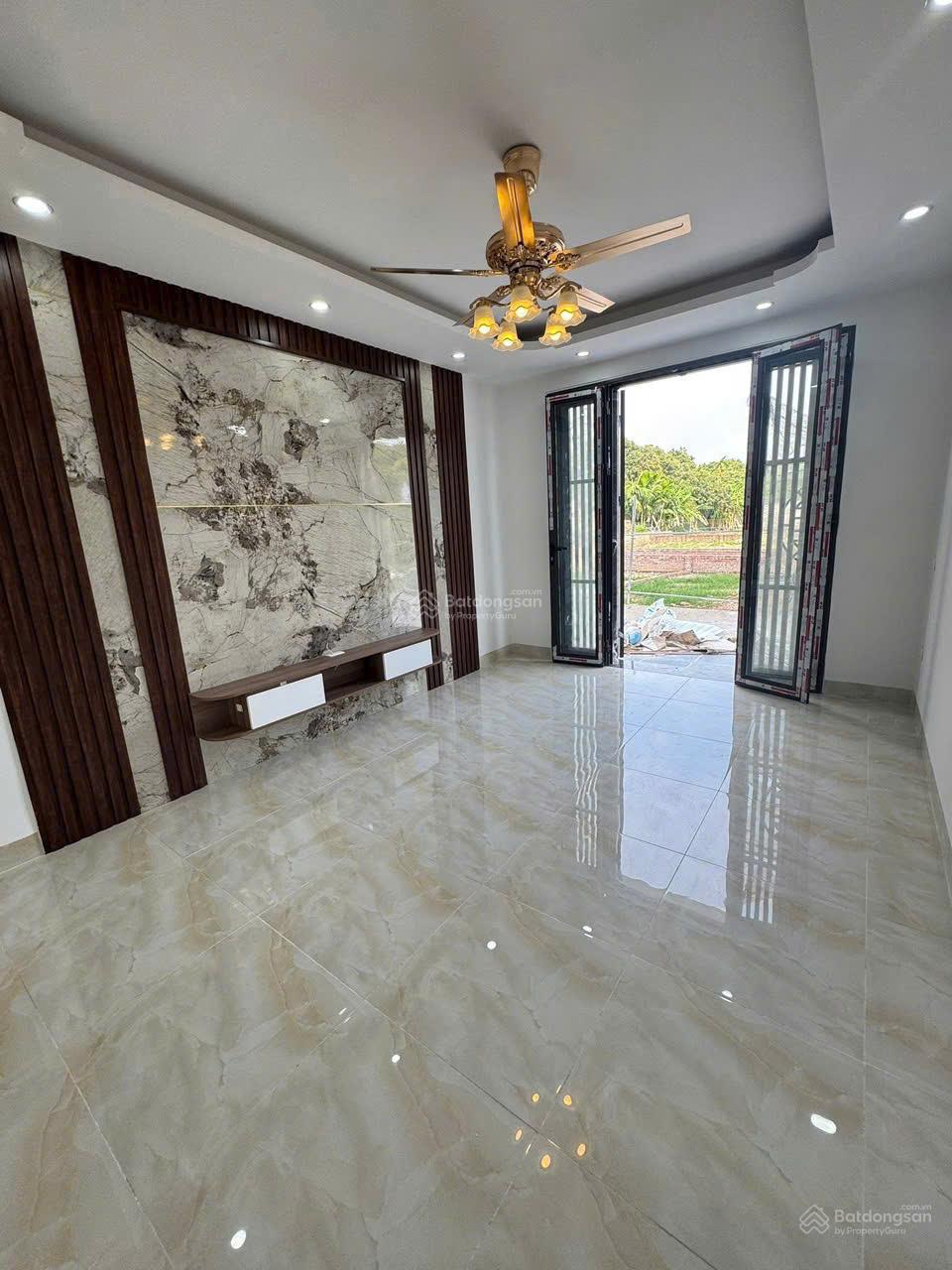 Bán NR 4PN, 3WC, 30m2 tại Quốc lộ 6, Chúc Sơn, Chương Mỹ Giá cực kỳ hấp dẫn 2.85 tỷ