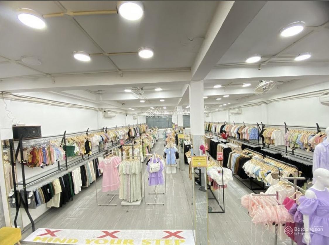 Siêu giá tốt! Nhà mặt tiền đường Phan Đăng Lưu Quận Phú Nhuận Siêu giá tốt! Nhà mặt tiền đường Phan Đăng Lưu Quận Phú Nhuận