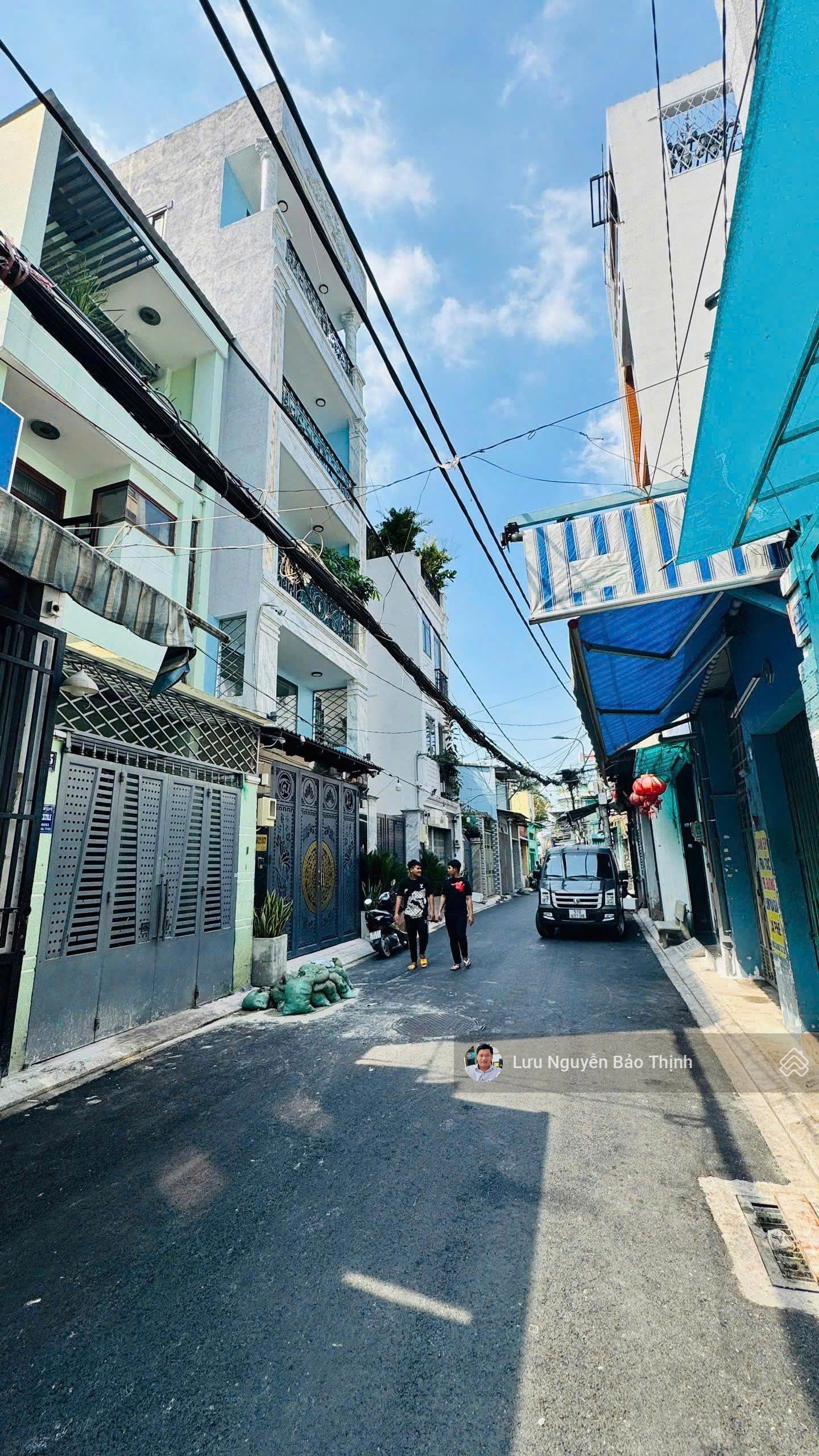 Bán nhà 63m2 gần công viên Bàu Cát, P. 11, Q. Tân Bình, giá rẻ