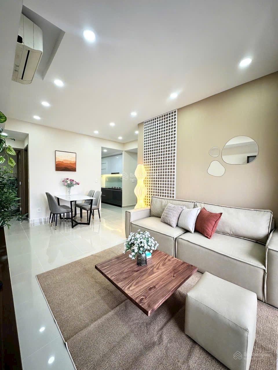 Bán Căn Hộ Hùng Vương Plaza, Hùng Vương, 116m2, 3pn, giá 9,2 tỷ, view Đông nam. LL: 0933 722 *** Kiểm Bán Căn Hộ Hùng Vương Plaza, Hùng Vương, 116m2, 3pn, giá 9,2 tỷ, view Đông nam. LL: 0933 722 *** Kiểm